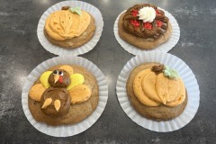 Thanksgiving decorated chocolate chip cookies