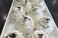 Snowball cupcake